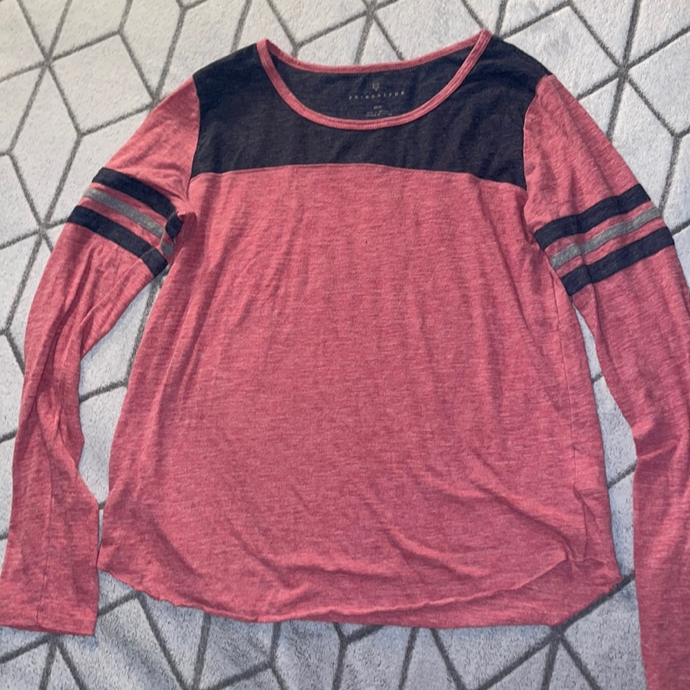 Aeropostale Prince & Fox Collection Long Sleeve Tee